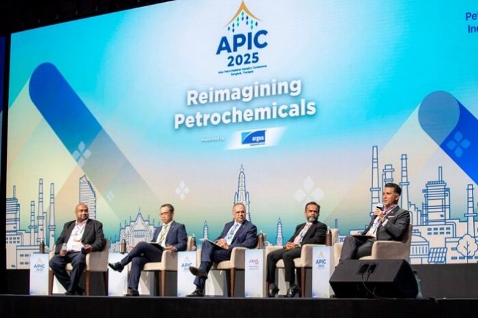 indorama-ventures-leads-industry-transformation-at-apic-2025